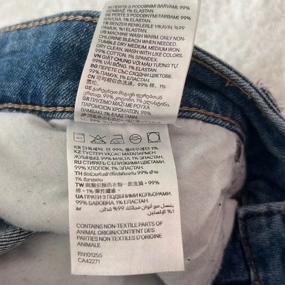⭐️ & Denim light blue relaxed Jean shorts 99% cotton 1% elastic women size 10